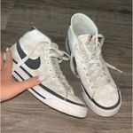 nike shoes White Size 7 Photo 2