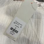 Francesca's small v Photo 8