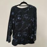 Old Navy Navy Blue Maternity Vneck Long Sleeve Shirt Photo 6