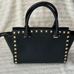 Michael Kors MK gold studded black handbag with heart keychain 🖤 Photo 5