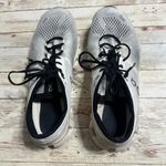 On Running Shoes On Cloud Sneakers Lace Up Women's Size 9.5 White Black Photo 3