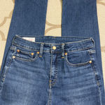 Gap  classic straight high rise medium indigo blue jeans, size 29/ 8 Photo 0