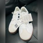 Adidas  VL COURT BASE SHOES NWT SIZE 9 women’s Photo 2