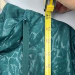 Zyia  Teal Camouflage Active lightweight packable Jacket medium Photo 5