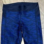 Under Armour  HeatGear Crop Legging Sporty Athleisure Womens XS Outdoor Hiking Photo 4