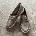 Tommy Bahama  Gold Metallic Chunky Loafers Women's Size 9.5 Faux Leather  Photo 1