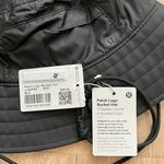 Lululemon Patch Logo Bucket Hat black size s/m NWT Photo 4