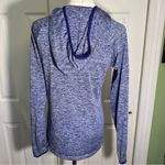 Under Armour  Hoodie Womens‎ Small V-Neck Henley Blue Purple Lightweight Heatgear Photo 3