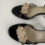 Vintage Fioni Black and Cream Floral Heels Size 8 Photo 4