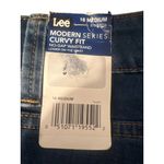 Lee Modern Curvy Fit Denim Jean Shorts No Gap Waistband Lower on Waist Sz 16 NWT Photo 3