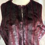 Source Unknown Faux fur vest woman’s 3X, burgundy Photo 1