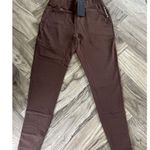 Alphalete  Women's Trace High Waisted Athletic Jogger Pants, Coffee- Size small Photo 4