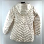Gallery  Hooded Packable Sustainable Down Feather White Puffer Jacket Size Small Photo 1