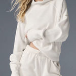 Alo Yoga  Waffle Weekend Escape Mock Neck Long Sleeve Ivory S Photo 0