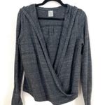 Calia wrap hooded shirt women’s size small gray Photo 6