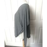 Hem & Thread  black and white long sleeved top Photo 2