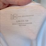 No Boundaries Solid White Cotton Long Sleeve T Shirt Photo 4