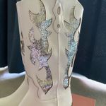 Wild Pair Cow girl boots Photo 2