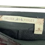 Chelsea and Violet Womens Skinny Plaid Pants Gray Maroon 6 Stretch Zip Pockets Photo 1