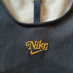 Nike  medium tank top Photo 1