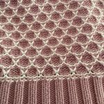 Liz Claiborne  ombré pink sweater. Photo 2