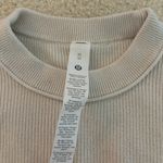Lululemon Sweater Photo 1