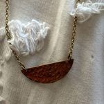 Gold Pendant Necklace Photo 0