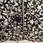 J. Jill Black White Garden Quilted Button Up Long Sleeve Barn Jacket Size Large Photo 3