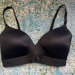PINK - Victoria's Secret VS Pink Wear Everywhere wireless lightly lined black bra, size 34DD Photo 1