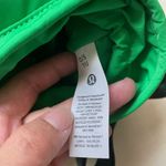 Lululemon Water Bottle Crossbody Bag with Front Pocket 2L - Green Punch Photo 8