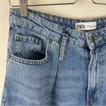 ZARA  Wide Leg Light Wash Pleated Raw Hem Jeans Size 6 Women's Photo 1