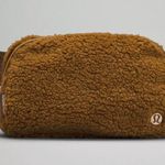Lululemon Everywhere Belt Bag Fleece Photo 0