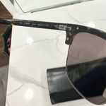 YSL Yves Saint Laurent Sunglasses Photo 4