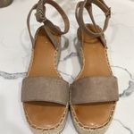 Kelly & Katie  platform sandals 👡 Photo 1