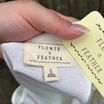 NWT FLOWER & FEATHER WHITE EYELET PUFF SLEEVE BLOUSE Photo 3