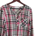 Eden & Olivia Top Women L Black Red Split Neck 3/4 Roll Tab Sleeve Plaid Popover Photo 13