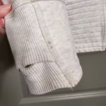 Lululemon  Radiant Jacket Heathered Oatmeal - Size 6 Photo 5