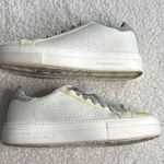 P448  Women's Cream and Gray Athletic Shoes Photo 4