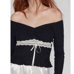 Kimchi Blue  Gianna Off The Shoulder Lace Inset Top In Black Photo 3