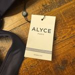 Alyce Paris ‎ Photo 7