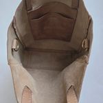 NISOLO Simone Convertible Shopper in Vachetta with Crossbody Strap Bag Tan Photo 8