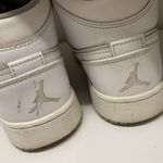 Air Jordan Jordan Retro 1 Mid Photo 3