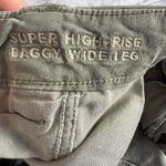 American Eagle Women's Green Cargo Pants 14 Short Baggy Wide Leg Stretch Photo 7