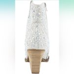 Very G  Western Kady Pearl Bling Rhinestone Booties Cowboy Boots - Size 9.5 Photo 5