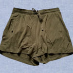 Lou & grey 🛎️ 5/$20  Lounge Shorts with Pockets Size XS in Olive Photo 0