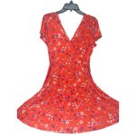 Kaileigh Faux Wrap Dress NWT Size M – Coral Red Floral Short Sleeve Photo 3