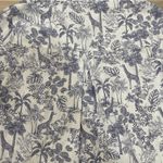 Jane and Delancey  Women’s Giraffe Print Button Down Size XL Photo 3