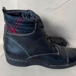 Clarks Size 12N Whistle Bea Black Leather Quilted Plaid Lace up zip Ankle Boots Photo 2