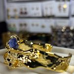 Alexis Bittar NWOT  Gold Bracelet with Blue Accent Photo 3