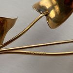 Jordan 10K by Gold Floral Brooch with Blue Gemstone Photo 6